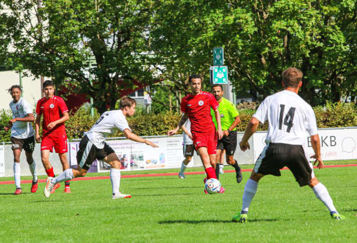 Die jungen Sissacher fanden in der Vorrunde oftmals keinen Weg, um die Gegner zu besiegen. Bild Archiv vs