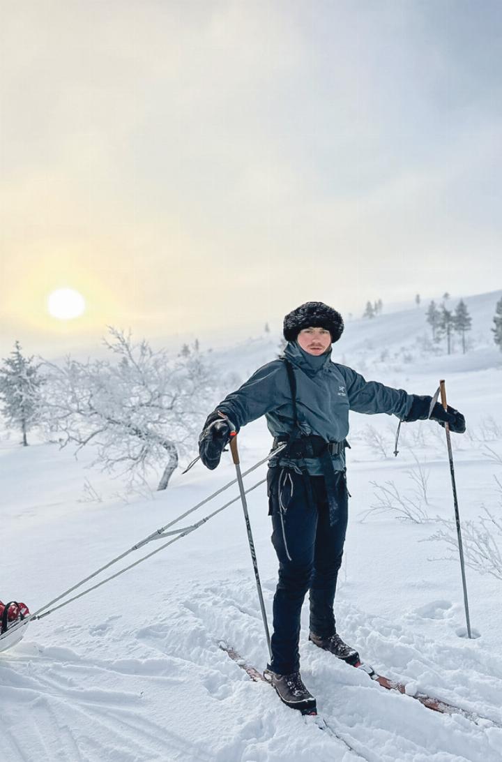 Er braucht die Herausforderung: 2022 reiste Noah Buess zuerst dick eingepackt und mit Skiern, später zu Fuss von Norwegen nach Portugal.
Bild zvg