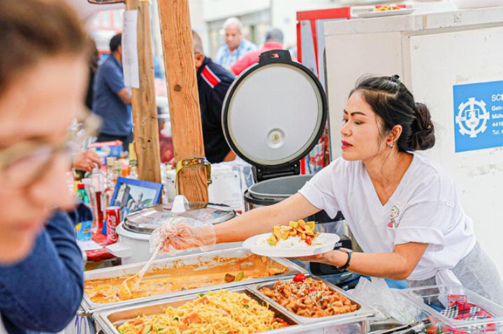In Liestal gibt es kulinarische Genüsse aus verschiedenen Kulturen zu geniessen, zum Beispiel Currys.
Bild zvg
