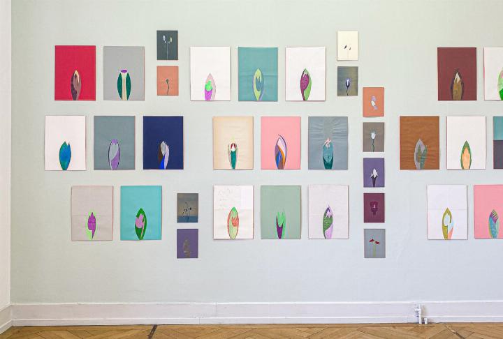 «Plantes planétique» von Künstlerin Mireille Gros füllen eine ganze Wand in der Kunsthalle Palazzo. Bilder Melanie Frei
