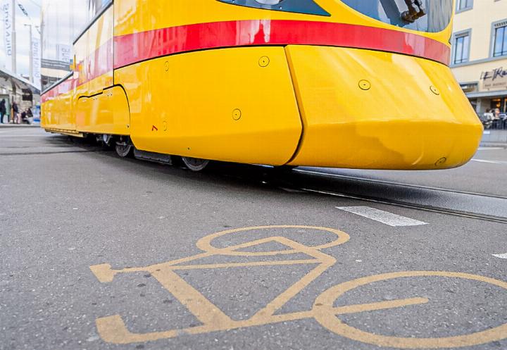 Das Expresstram 17 soll ab 2030 vom Leimental via Margarethenstich nach Basel fahren. Die Fahrgäste können dann zwölf Minuten sparen.
Bild Keystone
