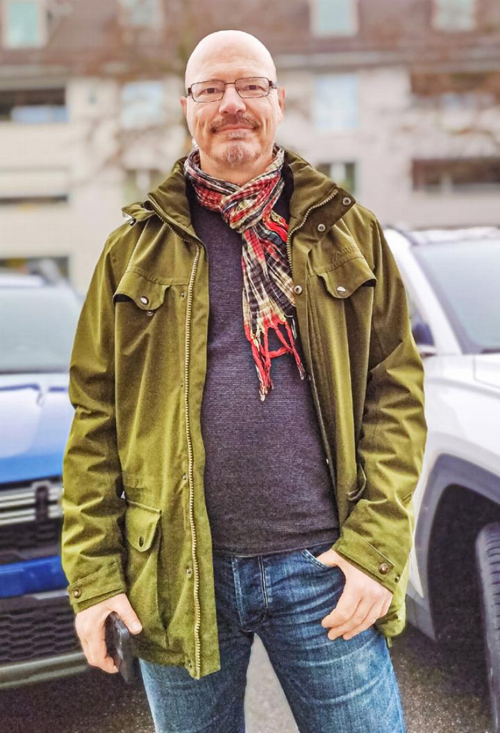 Werbe- und Grafikexperte Roberto D’Agostini hat ein eigenes Büro in Sissach.
Bilder Janis Erne