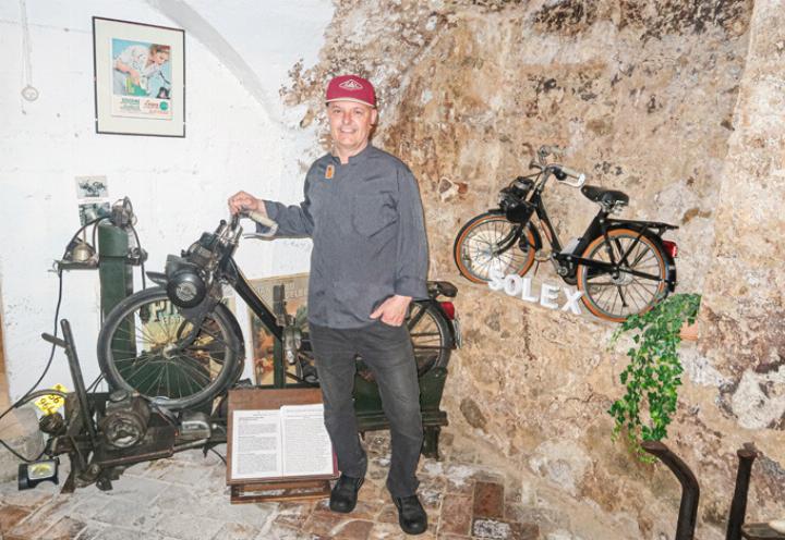 Im Velo-Solex-Museum von Marcel Blättler sind Kultobjekte zu bestaunen.
Bild Elmar Gächter