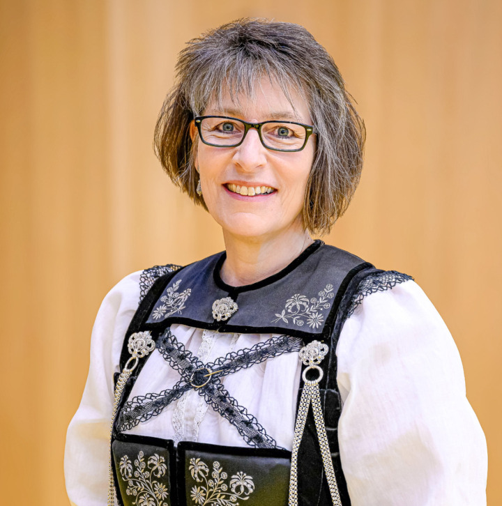 Monika Koch freut sich darüber, dass Basel nach mehr als 100 Jahren wieder Gastgeberin eines Eidgenössischen Jodlerfestes sein wird. Bild zvg / Dieter Lüsche