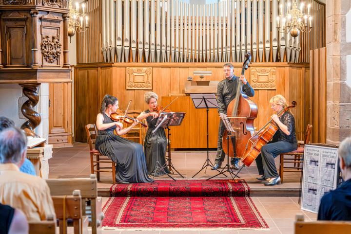 Streichquintett «Lembergs Virtuosen» in der Kirche Oberdorf. Bild Brigitte Keller