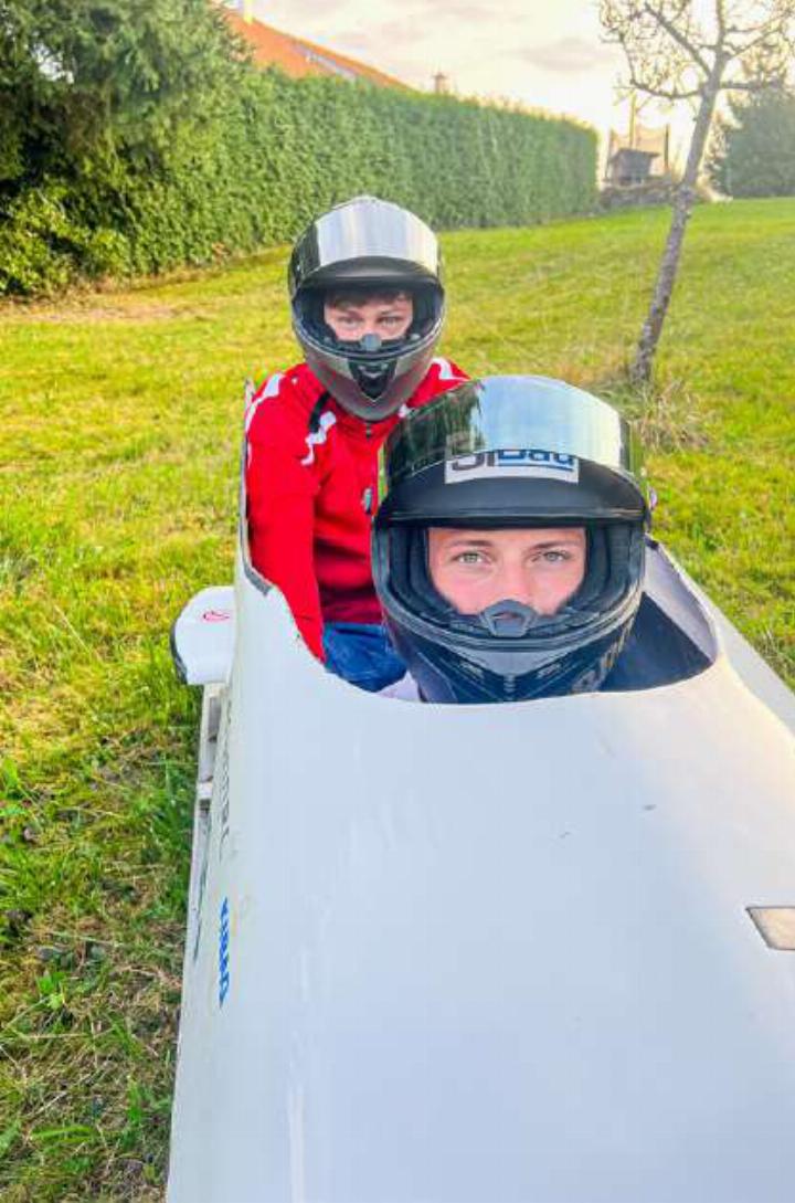 Genug Saisonvorbereitung: Elia Wyssen (vorne) und Fabian Klaus peilen den Europacup an. Bild lm.
