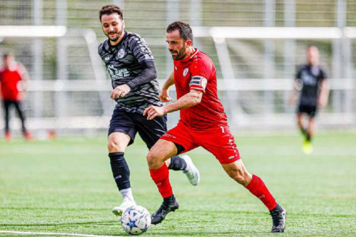 2:0 steht es nach Alban Zeqiris Tor in der 56. Minute – und doch verliert Sissach erneut. Bild Archiv vs