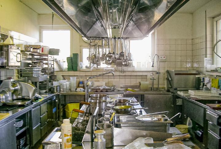 Der Arbeitsplatz eines Restaurants muss stets hygienisch sein. Bild zvg