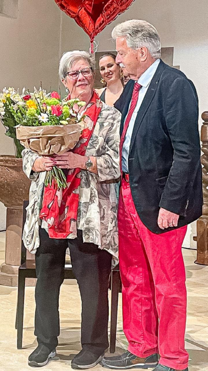 Vreni und Ernst Schäfer wurden gebührend verabschiedet. Bild Jürg Gohl