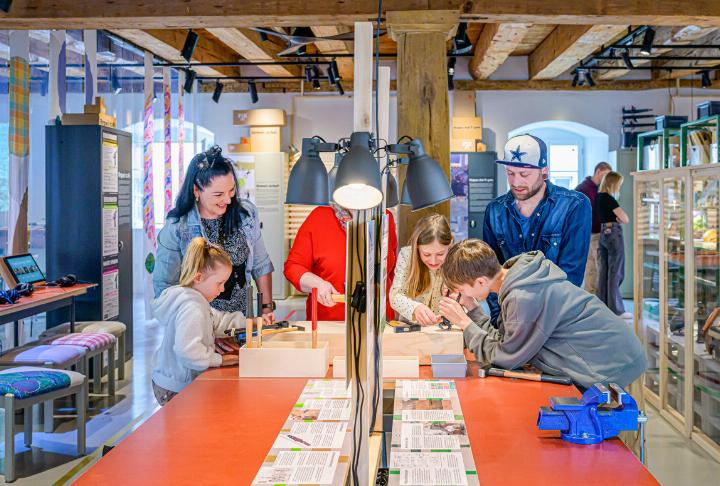 Blick in die preisgekrönte Ausstellung.
Bilder zvg /Georgios Kefalas / MBL