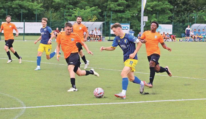 Boas Tschopp trifft beim Kantersieg gegen den FC Reinach doppelt. Bild Archiv vs