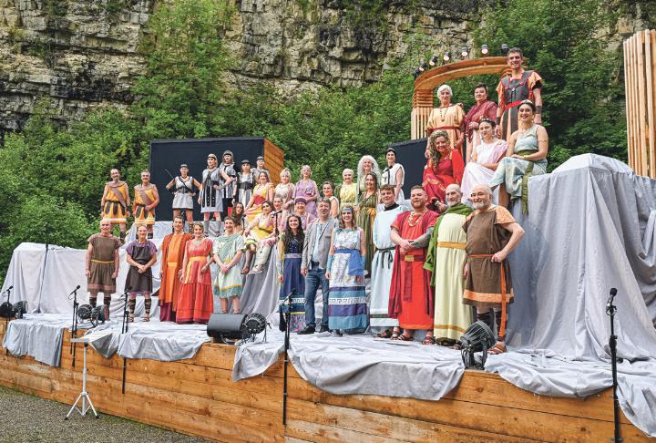 Aus dem Erfolgsprojekt «Lysistrata24» wird der Theaterverein «Bühne12».
Bild zvg