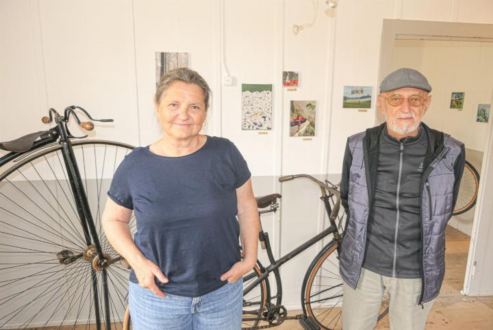 Ruth Honegger und Werner Mundschin, zwei der drei Ausstellenden. Bilder Elmar Gächter