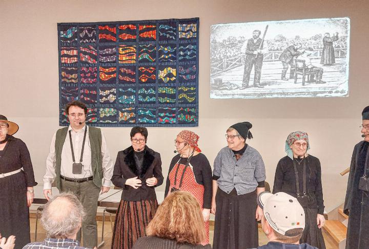 Ein erleichtertes Team mit Lorenz Degen (links). Bild Stephan Imhof