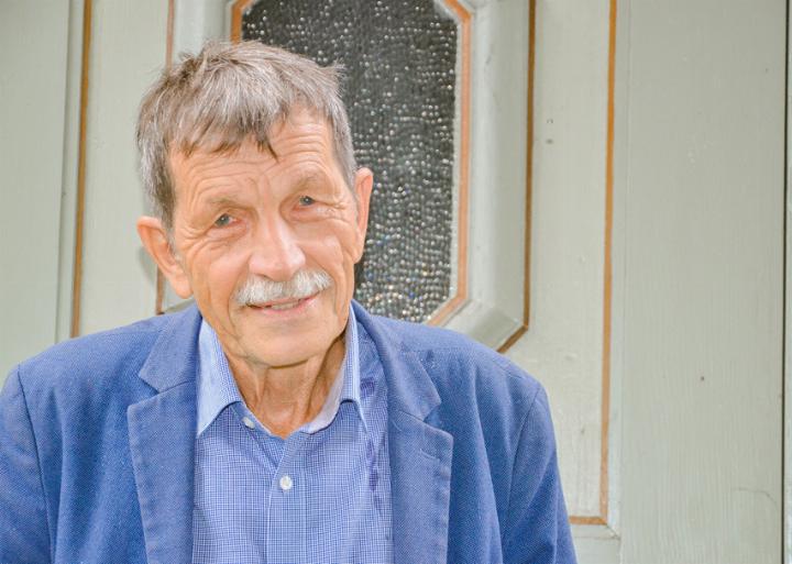 «Ohne die freiwillige Arbeit könnte unsere Gesellschaft nicht bestehen»: Ueli Mäder. Bild Robert Bösiger