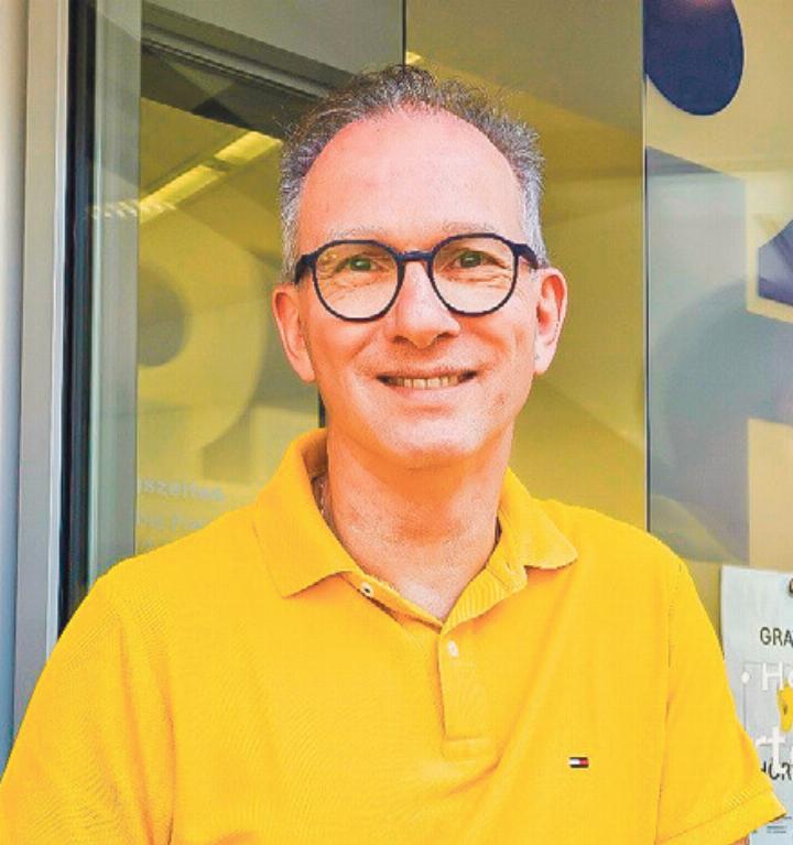 Andi Benz möchte seiner Kundschaft die Technik einfach erklären. Bild zvg