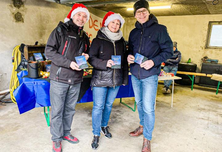 Die KMU-Waldenburgertal-Vorstandsmitglieder Gerhard Dill und Katrin Kaden mit Regierungsrat Thomi Jourdan (rechts).