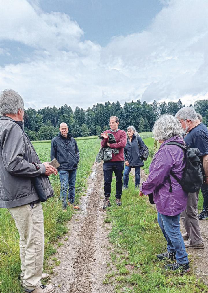 Der Einblick in die einheimische Flachsproduktion im Emmental war hochinteressant und aufschlussreich.
Bild zvg