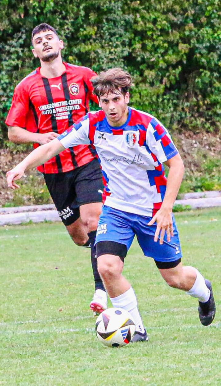 Justin Wüthrich trifft für den FC Gelterkinden zum 2:0. Bild Archiv vs