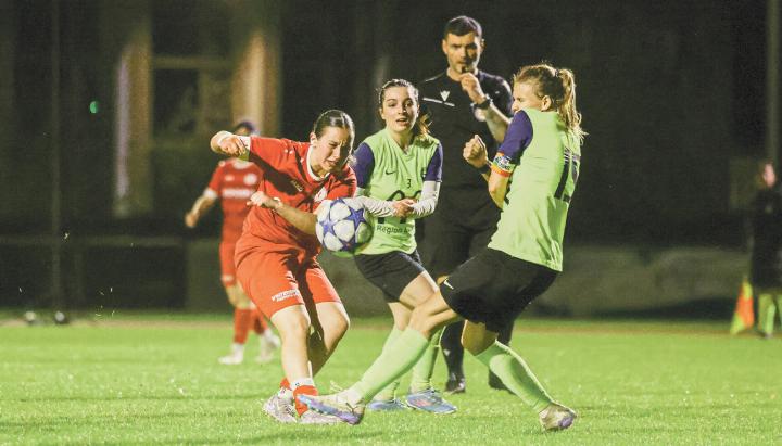 Der SV Sissach stemmt sich gegen die Niederlage – eine Halbzeit lang abgeklärt, und eine etwas zu nervös. Bild mhe.