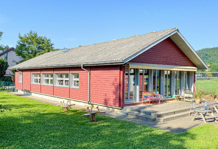 Der Kindergarten Brühl wird im Sommer 2026 energetisch saniert und erweitert. Bild Willi Wenger