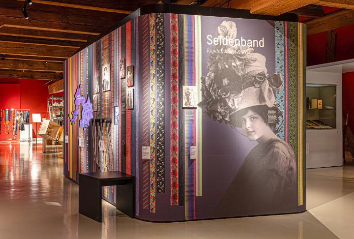 Hinter diesen Wänden befindet sich ein kleines Kino mit mehreren Sitzplätzen.
Bilder zvg /Matthias Willi