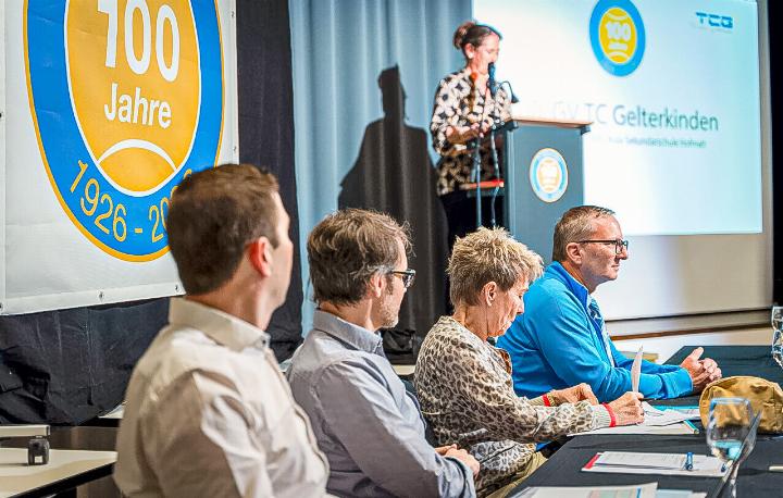 Die 100. Versammlung des Tennisclubs fand am vergangenen Freitag in besonderem Rahmen statt.