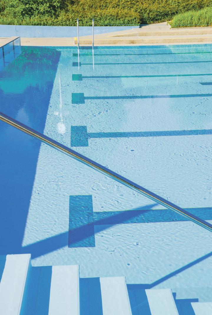 Gelterkinden setzt beim Schwimmbad weiterhin auf eine Folien-Lösung. Bild Archiv vs