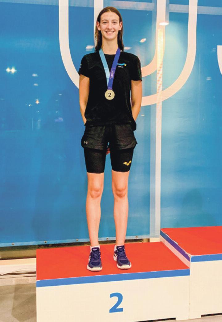 Talia Jordan jubelt in Uster über den Vize-Schweizer-Meister-Titel. Bild zvg