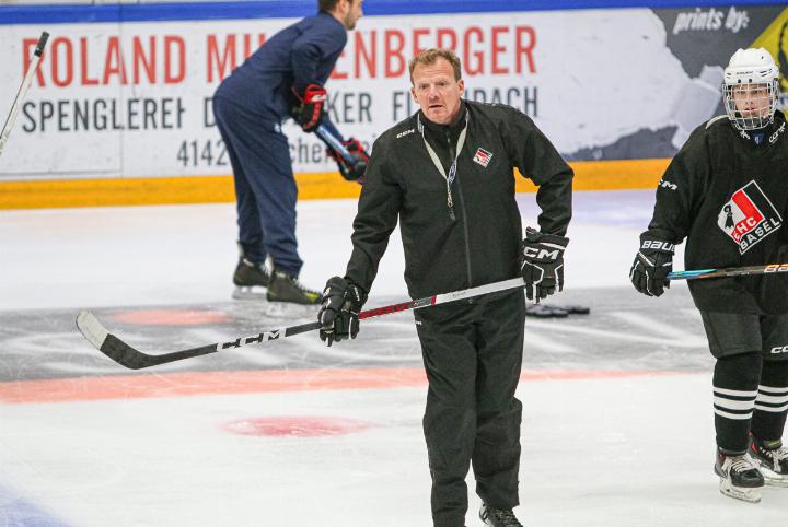 Kevin Schläpfer kommt als Sportchef des EHC Basel auf die Kunsti in Sissach zurück, wo er an der Legendenwand verewigt ist. Bild Tobia Benaglio