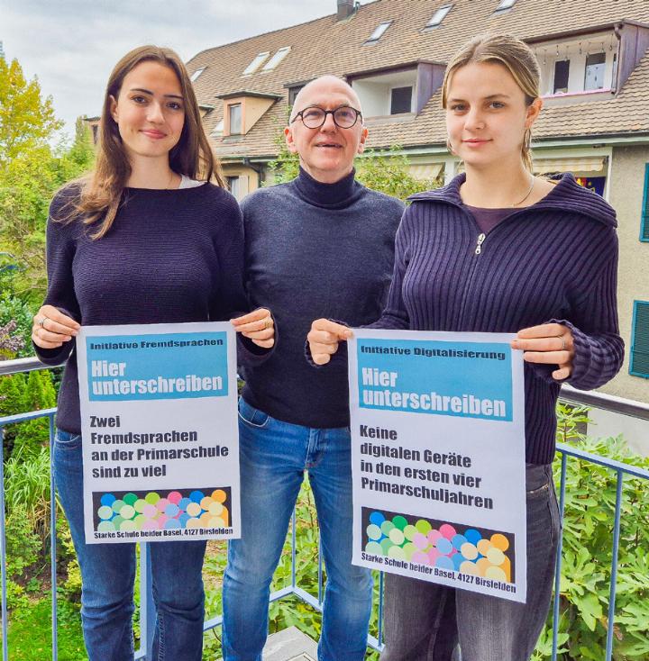 Charlotte Höhmann, Jürg Wiedemann und Anahi Sidler (von links) bringen wieder Anliegen der «Starken Schule beider Basel» ins Gespräch. Bild Tobias Gfeller