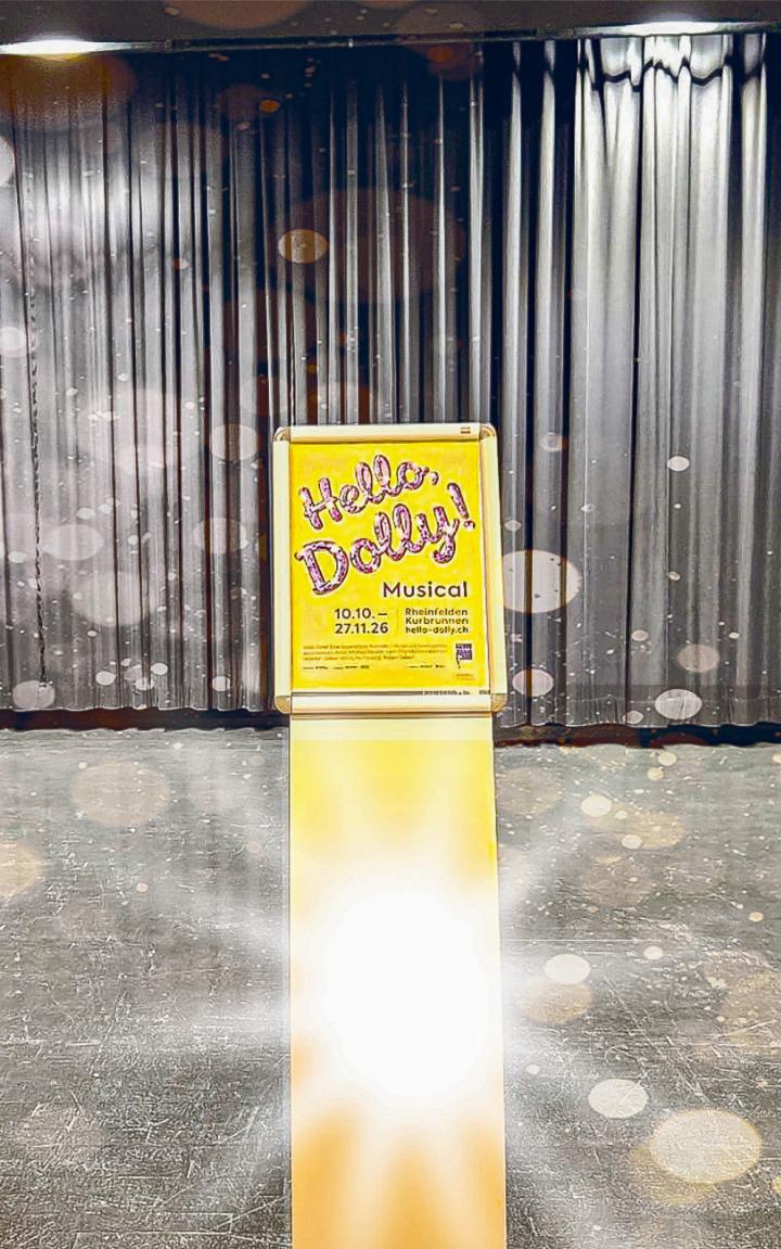 Die Fricktaler Bühne ist neu nicht mehr im Rheinfelder Bahnhofsaal, sondern im Kurbrunnensaal beheimatet. Bild zvg