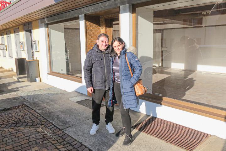Julia Narcisa Horvath und ihr Ehemann Ludovic werden das neue Bio-Lebensmittelgeschäft an der Läufelfinger Hauptstrasse voraussichtlich Ende Februar eröffnen. Im Dorf gibt es bislang einen Volg und eine Bäckerei. Bild svr.