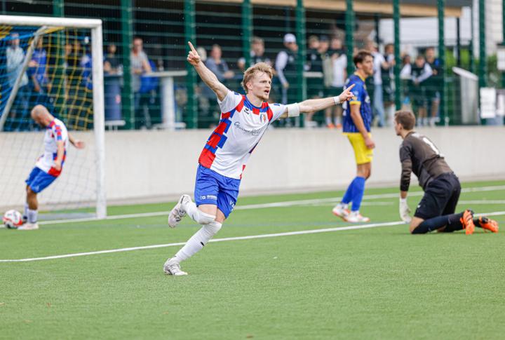 Gian Vaterlaus bringt Gelterkinden früh 1:0 in Führung. Bild Michael Herrmann