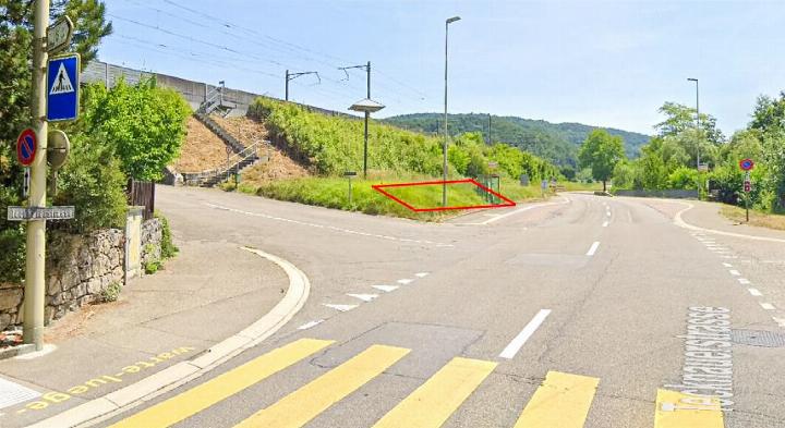 Das Mischwasserbecken soll im rot markierten Bereich gebaut werden. Während der Bauarbeiten, die voraussichtlich Anfang 2027 beginnen, wird es zu Verkehrseinschränkungen kommen. Bild zvg