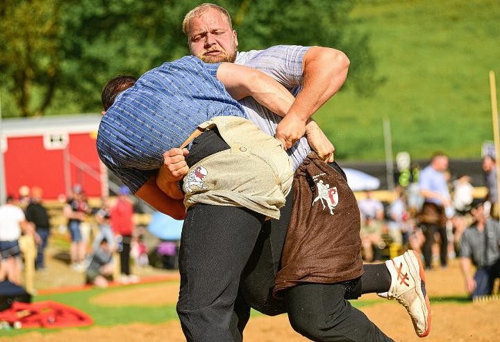 Gute Schwinger wie Lars Voggensperger können durch die Verschiebung in Oberdorf teilnehmen. Bild Archiv vs
