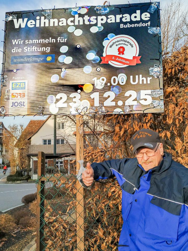 Seit Wochen macht Martin Utz Werbung für seine Weihnachtsparade.
Bild svr.