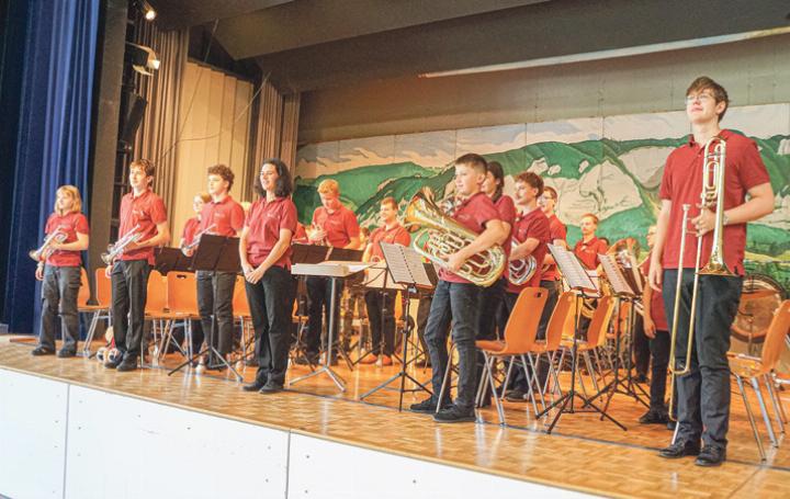 Die «Future Band» Homburgertal ist zufrieden mit ihrer Leistung am 1. Nordwestschweizer Jugendmusikfestival.
Bild zvg /Hanspeter Thommen