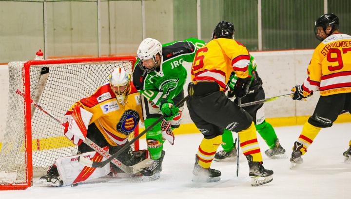 Während der EHC Rheinfelden zwischen 2015 und 2020 die Derbys meist für sich entschied, hat ZS die vergangenen beiden Vergleiche mit dem Lokalrivalen haushoch gewonnen. Bild Archiv vs