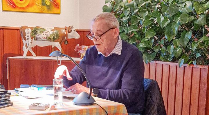 Hanspeter Gsell erzählt in seiner neuen Biografie die Geschichte eines Beizers inklusive der Höhen und Tiefen in der Gastronomie. Bild zvg