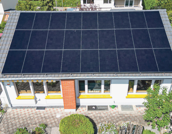 Die Elektro Brönnimann AG ist Ihr Partner bei Solarpanels – von der ersten Beratung bis zur Installation. Bild zvg