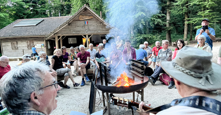 Eine fröhliche Sangesrunde beim Gelterkinder Stierenstall. Bild Kuri Wirz Eine fröhliche Sangesrunde beim Gelterkinder Stierenstall. Bild Kuri Wirz