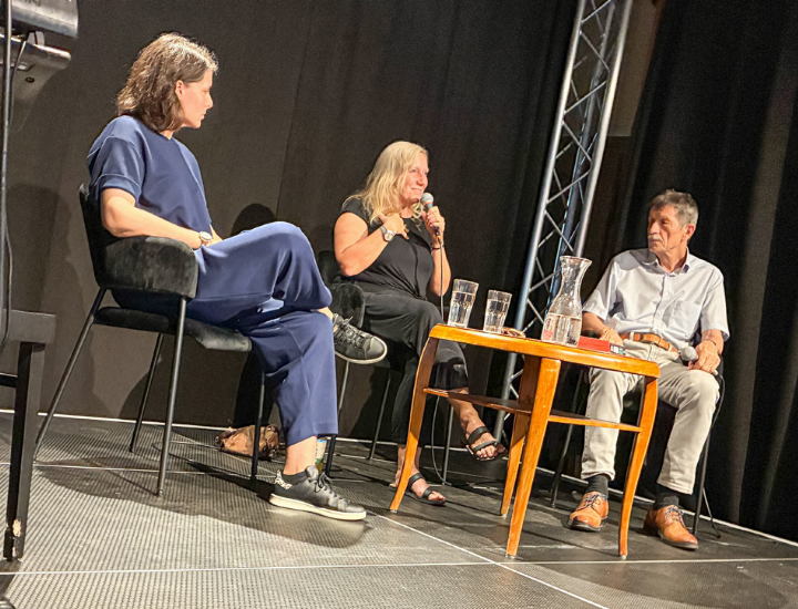 Die Gäste von Ueli Mäder, Seraina Degen (links) und Christine Brand, verstanden sich auf Anhieb. Bild Jürg Gohl Die Gäste von Ueli Mäder, Seraina Degen (links) und Christine Brand, verstanden sich auf Anhieb. Bild Jürg Gohl