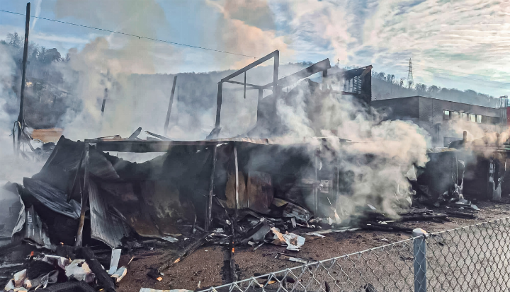 Der verheerende Grossbrand wirkte sich laut Untersuchungen kaum auf die umliegenden Böden aus. Bild Archiv vs