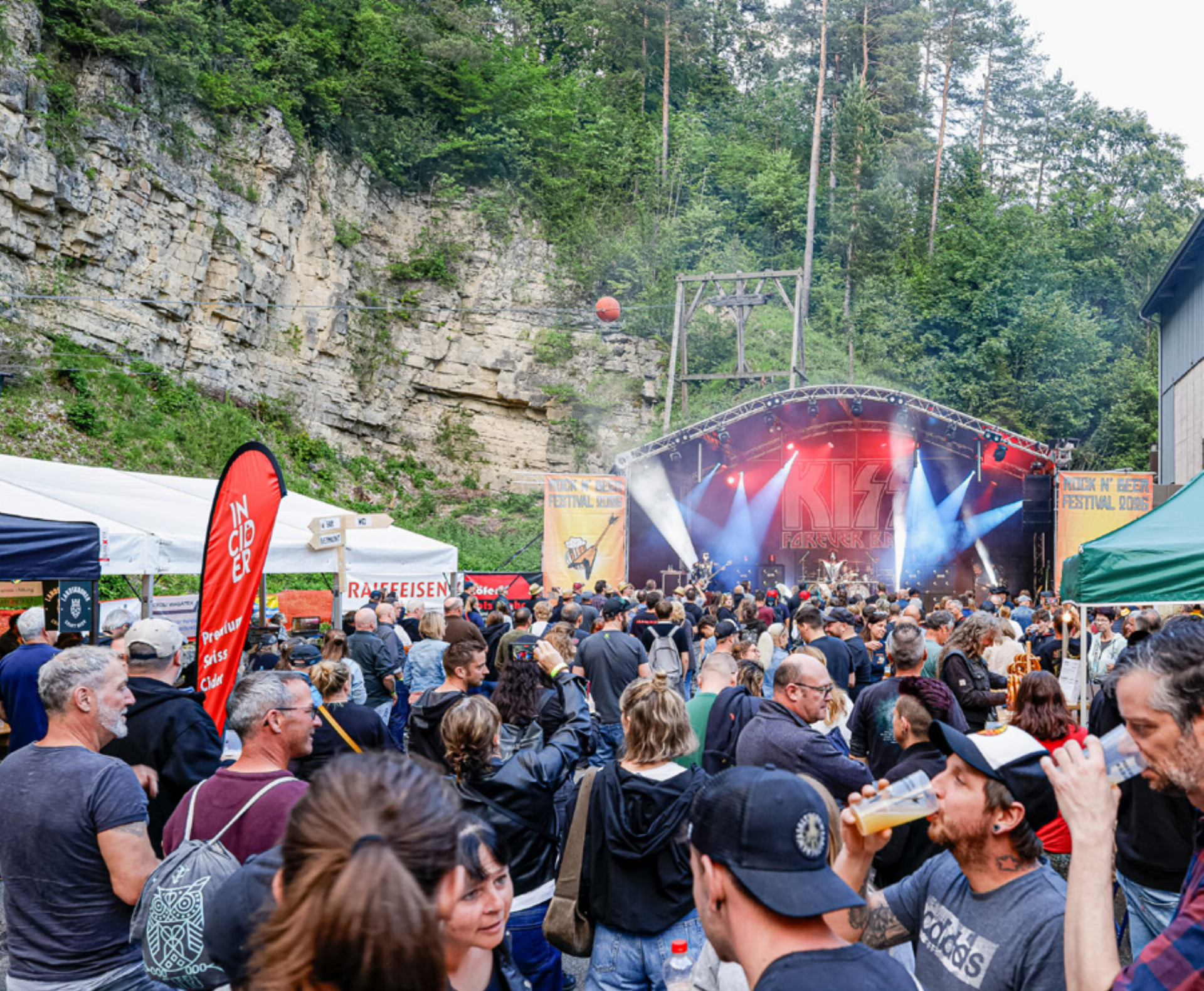 Rock und Bier begeistern - Das Bild wird blockiert. – Möglicherweise durch einen aktiven Adblocker.