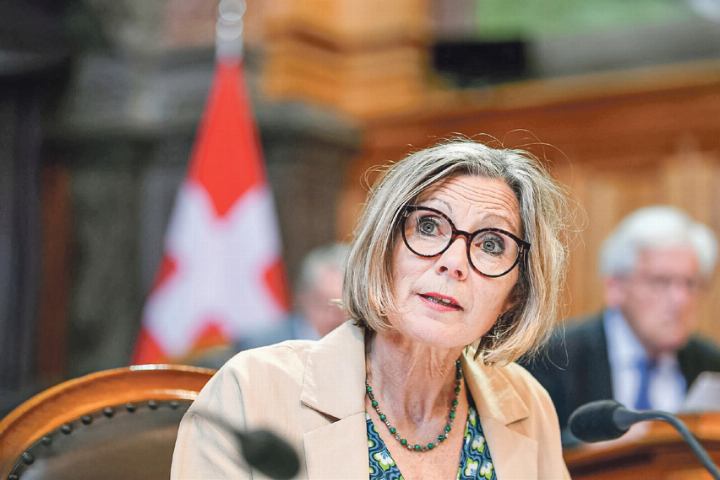 Setzt sich dafür ein, dass Frauen auch in der Praxis zu ihrem Recht kommen: Maya Graf. Bild zvg / Parlamentsdienste / Franca Pedrazzetti