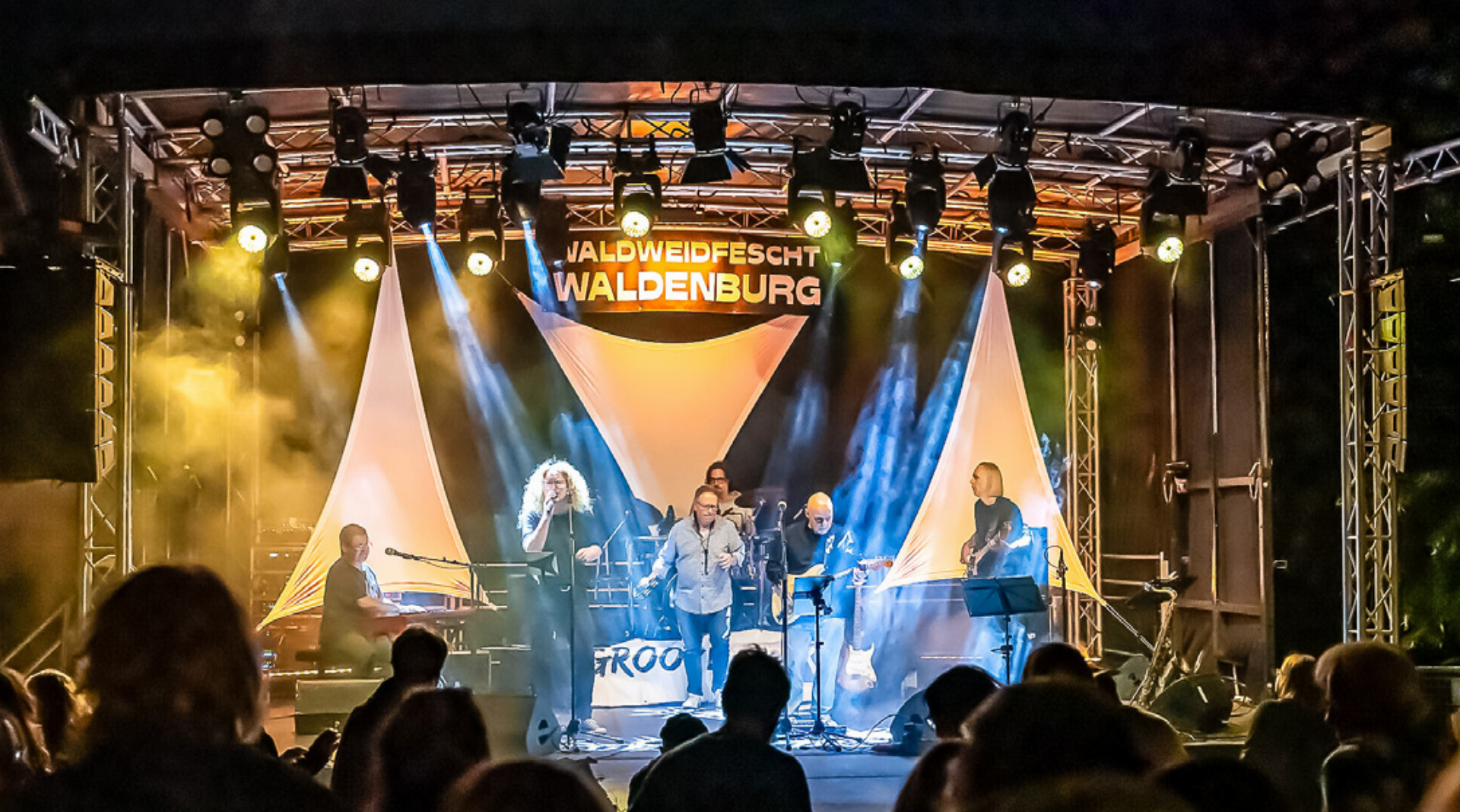 Festivalstimmung auf der Waldweid - Das Bild wird blockiert. – Möglicherweise durch einen aktiven Adblocker.