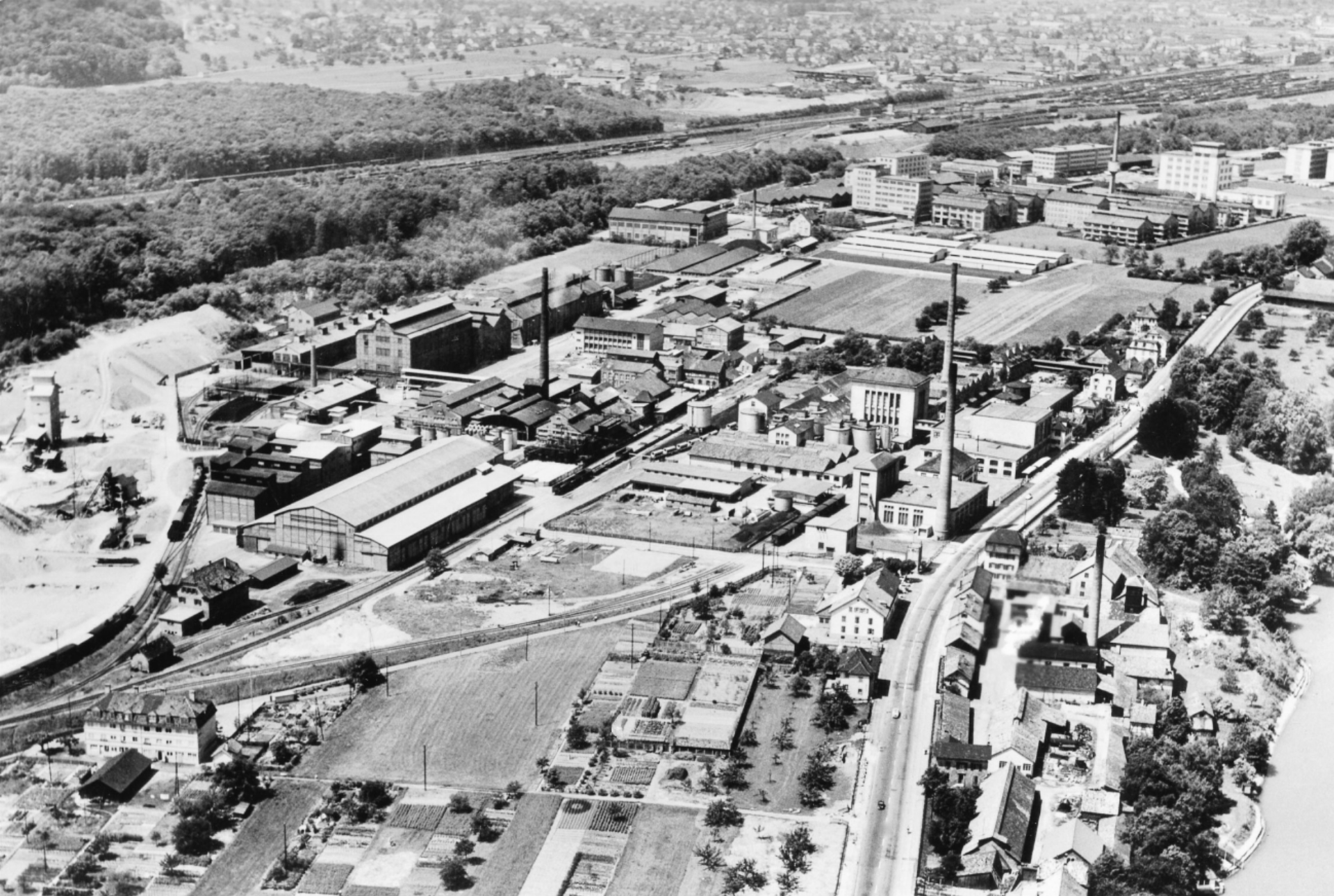 Rheinsalinen und Industrie Schweizerhalle - Das Bild wird blockiert. – Möglicherweise durch einen aktiven Adblocker.