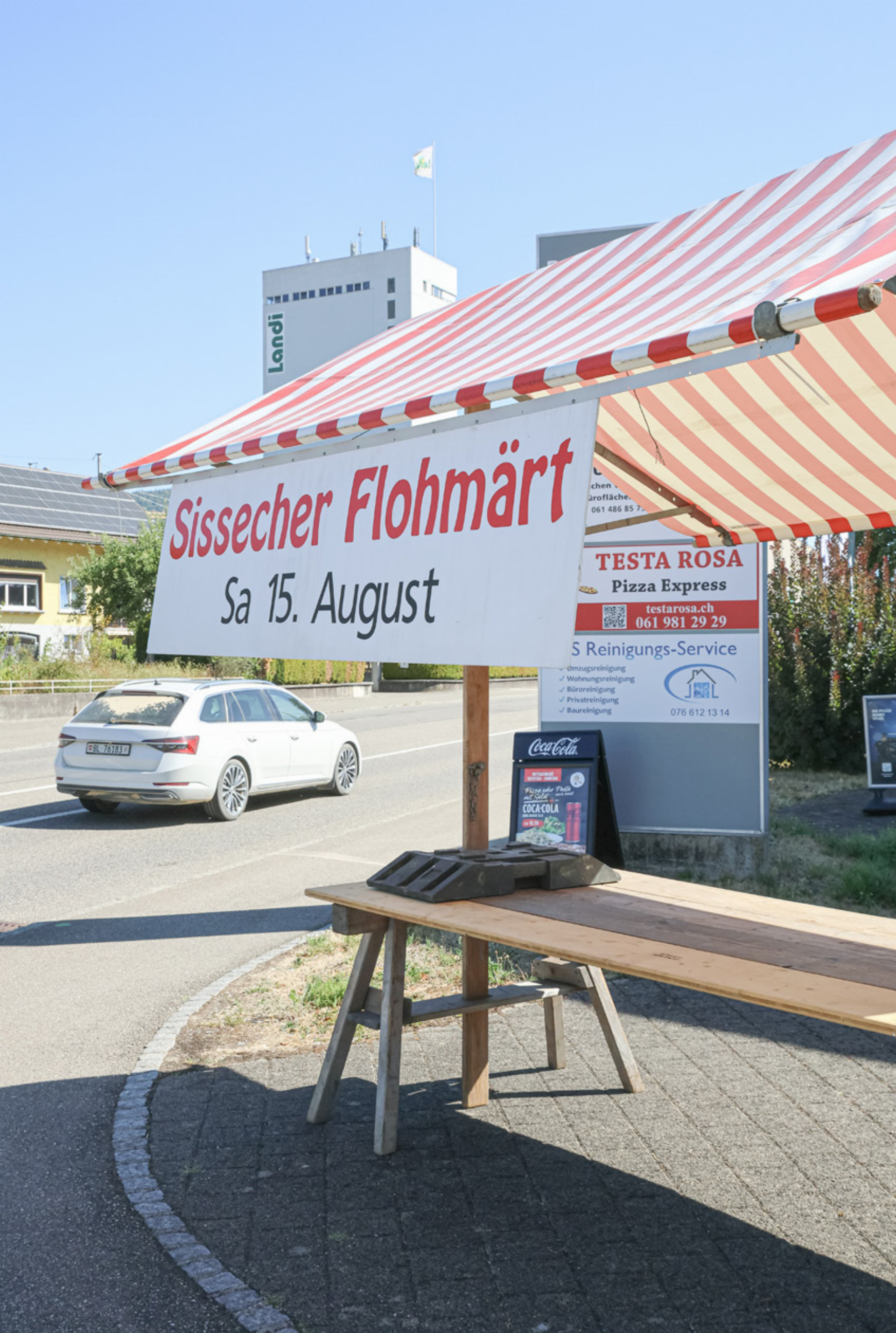 Heiss begehrte Flohmarktstände - Das Bild wird blockiert. – Möglicherweise durch einen aktiven Adblocker.