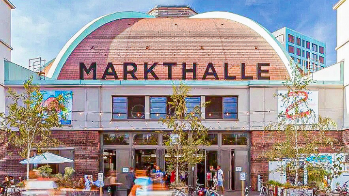 Im Café Finkmüller in der Basler Markthalle fand die «Ansprechbar» am Montag erstmals statt. Bild zvg / Website Markthalle Basel Im Café Finkmüller in der Basler Markthalle fand die «Ansprechbar» am Montag erstmals statt. Bild zvg / Website Markthalle Basel